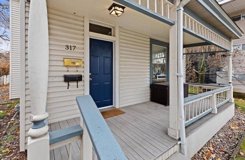 University District Apartment | Charming 1BR in 1910 Home, Walk to UM & Downtown, Porch & Shared Laundry