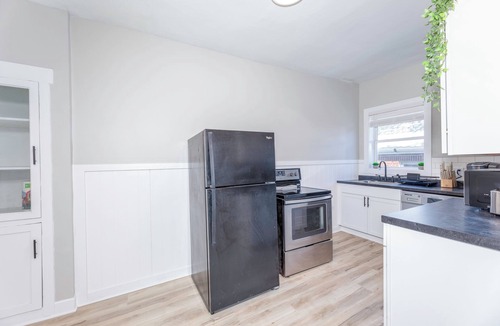 Greencastle Apartment | Charming 1BR Retreat Near DePauw University & Downtown Greencastle!