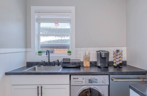 Greencastle Apartment | Charming 1BR Retreat Near DePauw University & Downtown Greencastle!