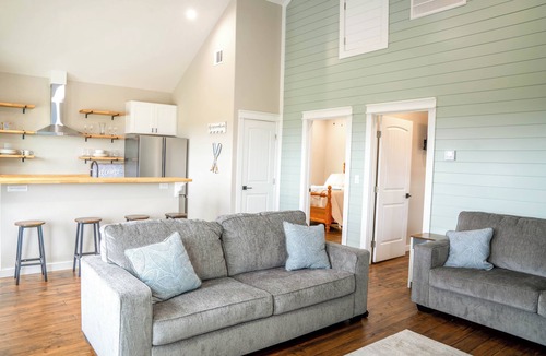 Crystal Beach House | Charming 2-bedroom house in Wonderful Bolivar Peninsula with AC, WiFi
