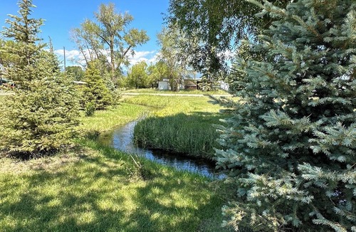 Alder House | Charming 2-bedroom house in lovely Alder with WiFi, AC & beautiful Mountain View