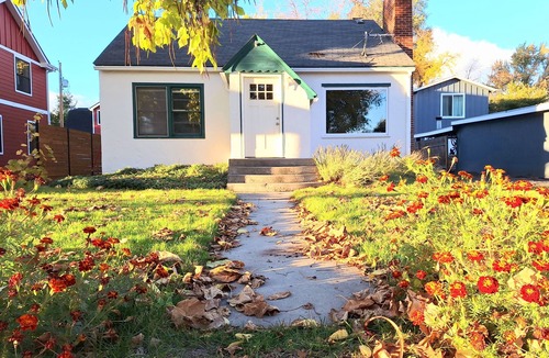 Veterans Park House | Charming 2-bedroom house with WiFi, AC in delightful Boise close to downtown
