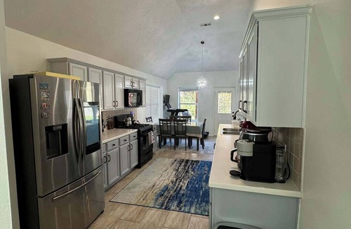 Barker House | Charming 2-Bedroom Suite + Spacious Game Room in Shared Home
