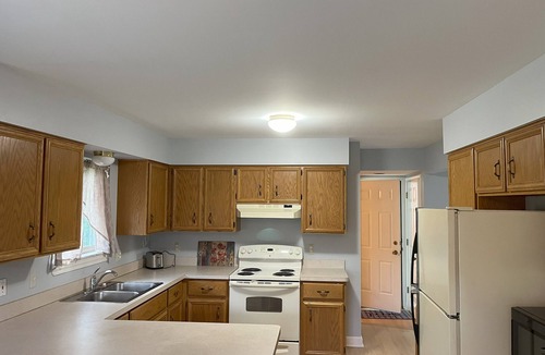 Rochester Hills House | Charming 3-bedroom house with AC and WiFi in wonderful Rochester Hills