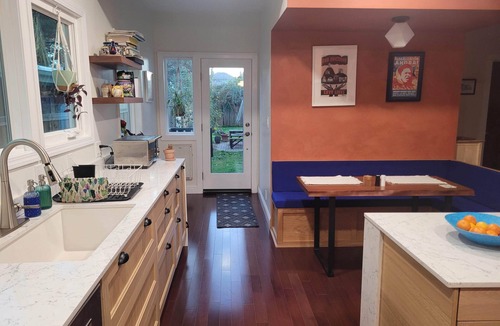 South Berkeley House | Charming 3-bedroom, 2.5 bath house in Berkeley close to everything.