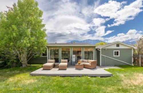 Gardiner House | Charming 3-bedroom house in the North Entrance of Yellowstone National Park