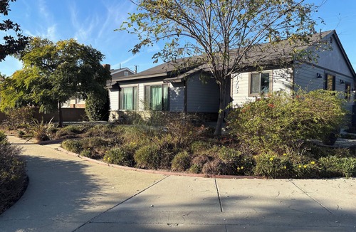 Harbor House | Charming 3-bedroom house with WiFi and AC in Lomita