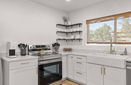 Billings Apartment | Charming 3 Bedroom Retreat: Perfect for Families, Travelers and Professionals