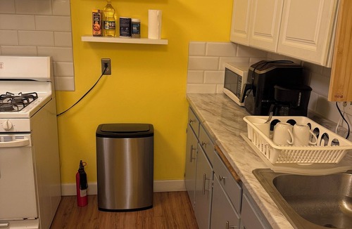 Elysian Heights Apartment | Charming 3-bedroom apartment in Los Angeles perfect for your stay
