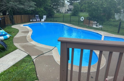 Willow Grove House | Charming 3-bedroom house in Pleasant Willow Grove with AC, WiFi