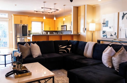Florence Condo | Charming 4-bedroom condo with WiFi and AC in marvelous Florence