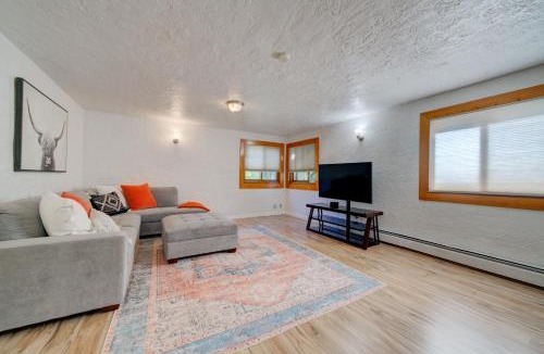 Bozeman Apartment | Charming and cozy downtown Bozeman 3 bedroom condo Walk to dinner and drinks