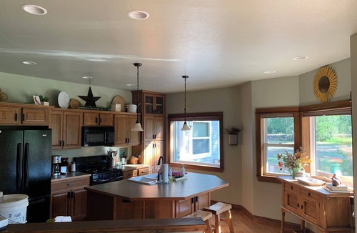 Grantsdale House | Charming and private 3-bedroom house on Camas Creek South of Hamilton