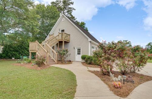 Washington House | Charming Apartment with Pasture Views and Sunsets