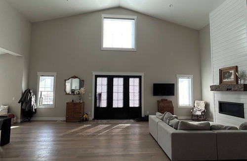 Montana City House | Charming barn only 5 drive minutes from Helena! With an acre soccer field!