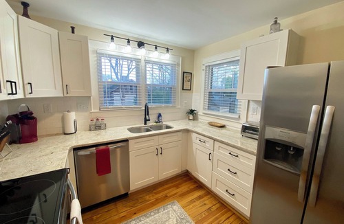 Mocksville Cottage | Charming Carolina Cottage in Downtown Mocksville