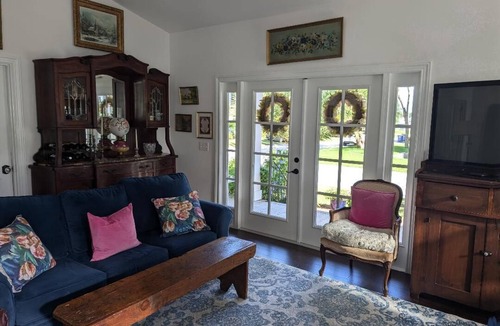 Fernandina Beach Cottage | Charming cottage in Old Town Fernandina Bch on Amelia Is. Adult couple/no pets.
