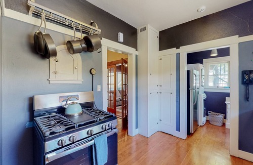 Feldman's House | Charming dog-friendly home with enclosed yard, full kitchen, central AC, & W/D