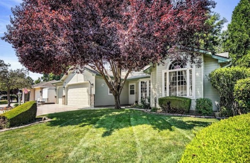Eagle House | Charming Eagle, Idaho Retreatn