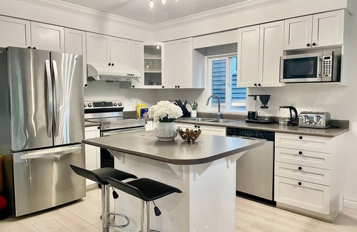 Walnut Grove House | Charming entire house