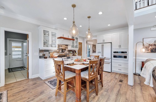 Four Oaks House | Charming farmhouse in welcoming Four Oaks with highland Cattle, pool and spa