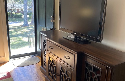 Orangeburg House | CHARMING FURNISHED APARTMENT