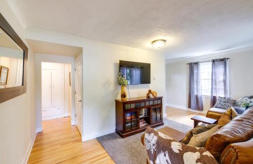 Hamilton House | Charming Hamilton Hideaway Half-Mi to Main St!