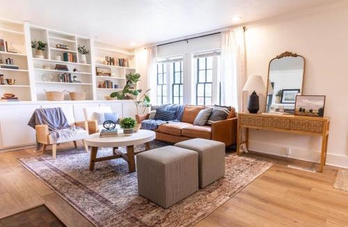 Burley House | Charming Home, 9 Beds, Home Gym