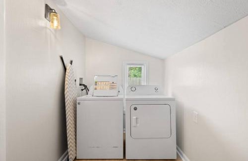 Ohio City House | Charming Home in Cleveland 3215