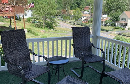 Shawanese House | Charming Lake House Cottage with beach access and lake view