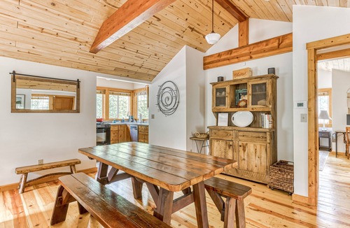 Marmot House | Charming mountain retreat with great deck views & fire pit - near skiing & golf