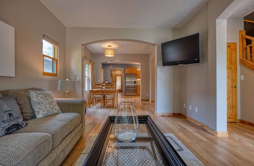 North End House | Charming North End Haven | Walk to Downtown & Hyde Park | Enjoy Outdoor Patio & Backyard w/Your Dog