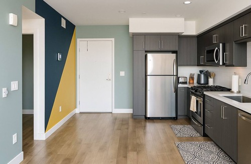 Old Pasadena Apartment | Charming Oldtown Pasadena 1-bedroom apartment with pool/fitness center