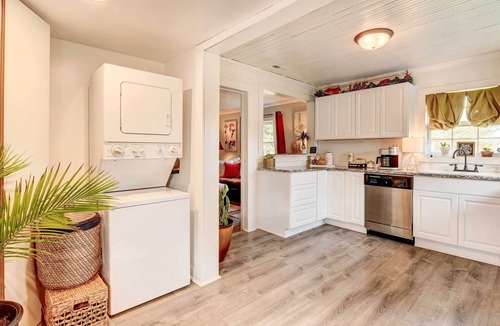 Denton House | Charming 'Southern Sage Farmhouse' in Denton!