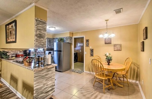 Waycross House | Charming/spacious 2536 Tebeau St Getaway; 1.2 miles down town