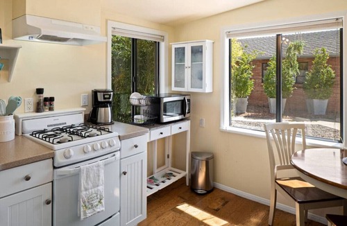 Uptown Sedona House | Charming Uptown Sedona Guest House | Cozy Getaway