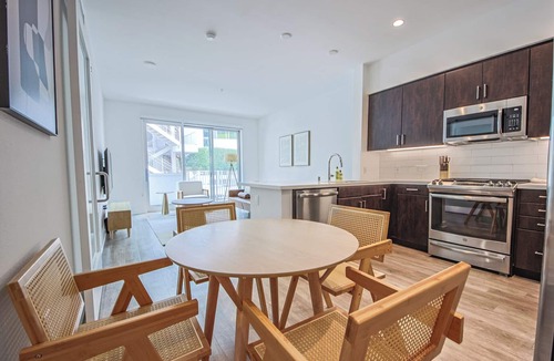 Del Rey Apartment | Charming Urban Oasis 2br/1ba