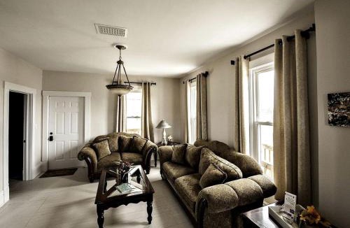 Berlin Center House | Charming Weekend Getaway Located on a Vineyard near Cleveland, Ohio