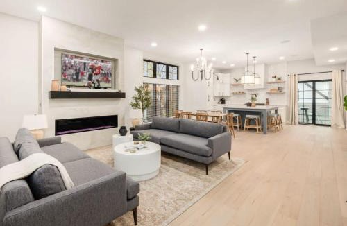 Merion Village House | Chateau in the Village - Brand New 3BD 5BA