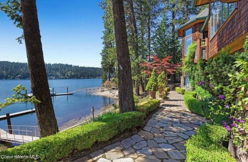English point House | Chateau Lac Hayden-Lake Front Luxury w/Boats & Polaris rentals, lots of toys