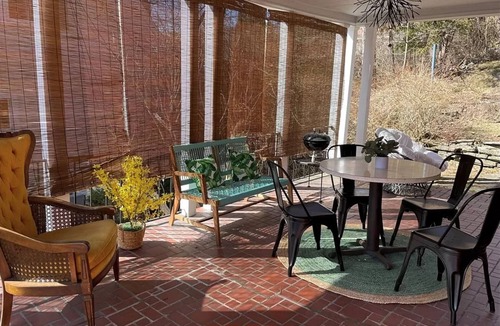 Derrick City House | CHEERFUL 3 BEDROOM HOME IN THE WOODS OF BRADFORD