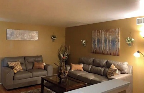 Trotwood House | Cheerful 4BR/12BD “Ravishing Ranch”