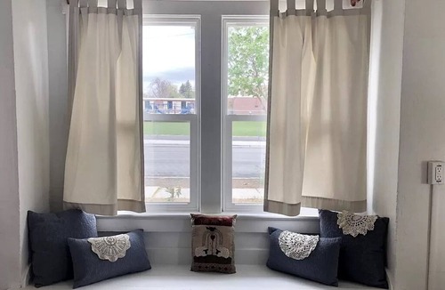 Powell House | Cheyenne Cottage- pet friendly, near Northwest College