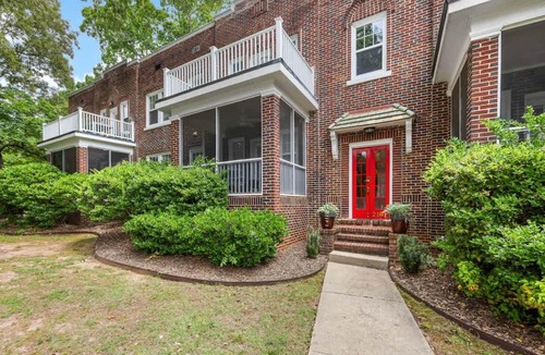 Dilworth House | Chic Comfortable 2BR with Porch near Dilworth
