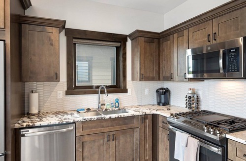 Whitefish Condo | Chic Downtown Whitefish Condo with Private Hot Tub