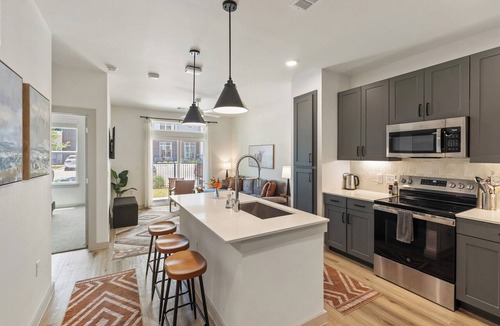 San Marcos Apartment | Chic Ground Level 1BR 1BA | Luxe Living