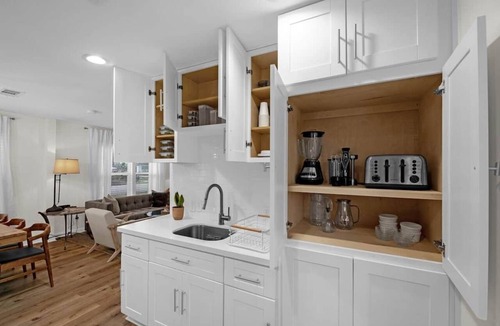 Foster Place House | Chic Haus One-Story Home Gated, Near Med Center