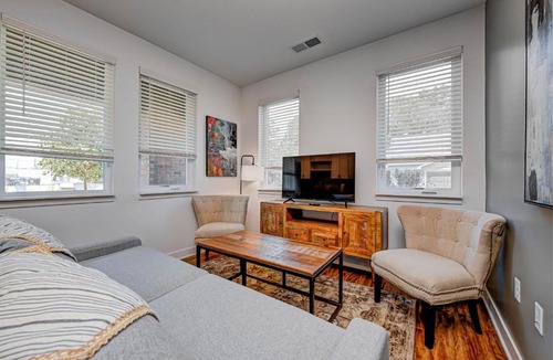 Fountain Square Apartment | Chic Modern 2BR & 2BA Apartment by Stay Gia