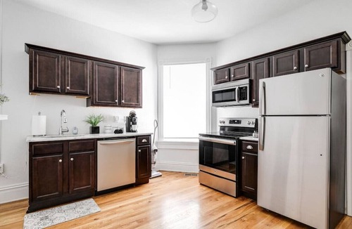 Church Hill Apartment | Chic Urban Couples Retreat: Perfect Getaway `n RVA