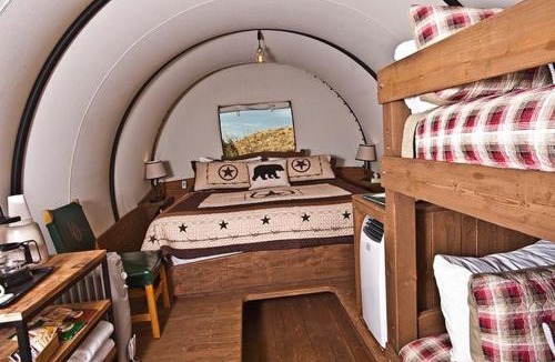 Pray Cabin | Chico Hot Springs Resort
